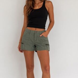 Kuhl Olive Green Cargo Hiking Utility Shorts Women's Size 2